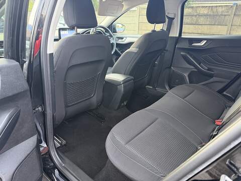 Ford Focus 1.0T EcoBoost Zetec Hatchback 5dr Petrol Auto Euro 6 (s/s) (125 ps) - U2257