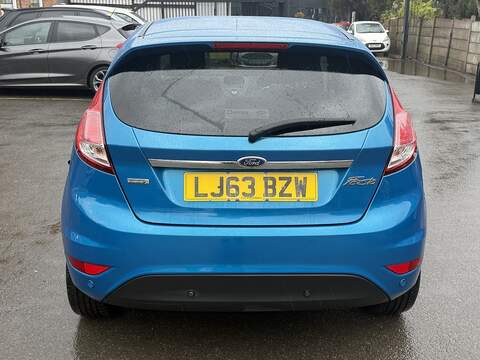 Ford Fiesta 1.0T EcoBoost Titanium Hatchback 5dr Petrol Powershift Euro 5 (100 ps) - U2259