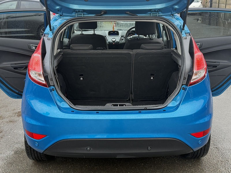 Ford Fiesta 1.0T EcoBoost Titanium Hatchback 5dr Petrol Powershift Euro 5 (100 ps) - U2259
