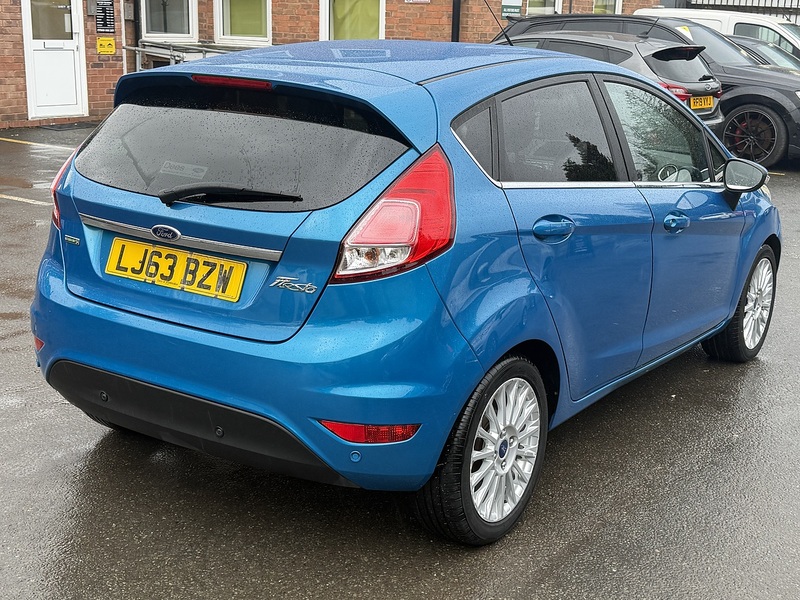 Ford Fiesta 1.0T EcoBoost Titanium Hatchback 5dr Petrol Powershift Euro 5 (100 ps) - U2259