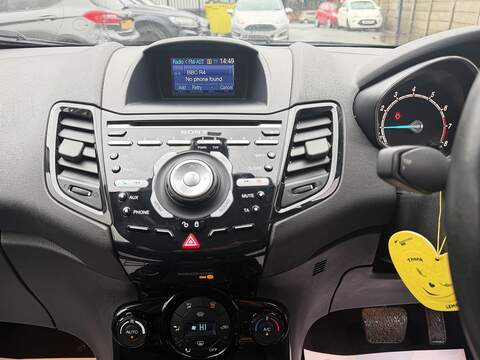 Ford Fiesta 1.0T EcoBoost Titanium Hatchback 5dr Petrol Powershift Euro 5 (100 ps) - U2259