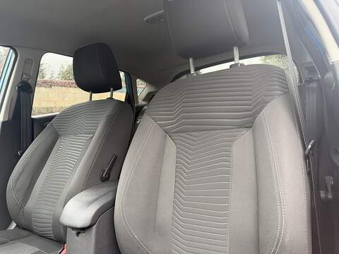 Ford Fiesta 1.0T EcoBoost Titanium Hatchback 5dr Petrol Powershift Euro 5 (100 ps) - U2259