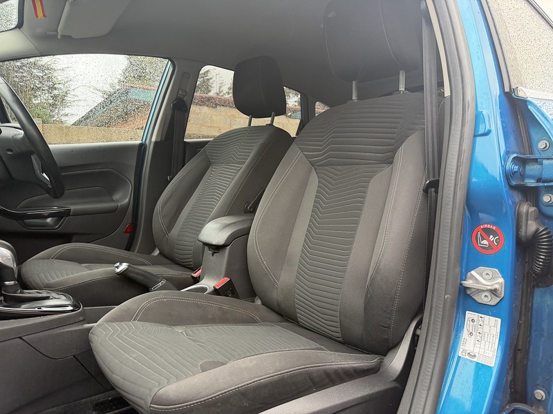 Ford Fiesta 1.0T EcoBoost Titanium Hatchback 5dr Petrol Powershift Euro 5 (100 ps) - U2259