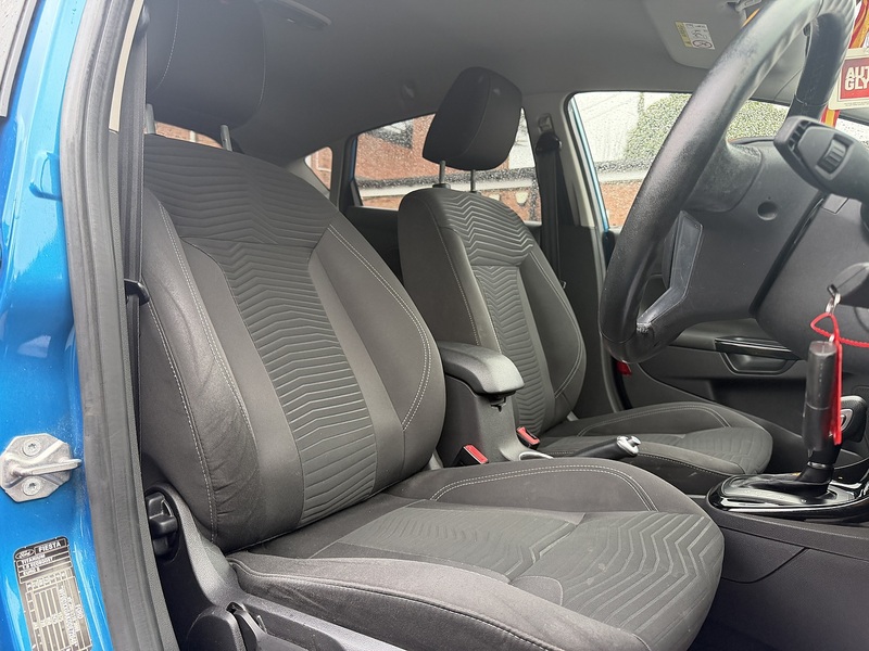 Ford Fiesta 1.0T EcoBoost Titanium Hatchback 5dr Petrol Powershift Euro 5 (100 ps) - U2259