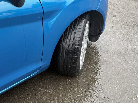 Ford Fiesta 1.0T EcoBoost Titanium Hatchback 5dr Petrol Powershift Euro 5 (100 ps) - U2259