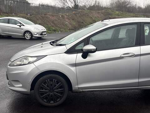 Ford Fiesta 1.25 Style Hatchback 5dr Petrol Manual (128 g/km, 59 bhp) - U2263