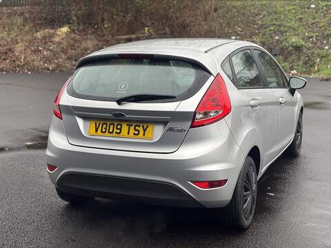 Ford Fiesta 1.25 Style Hatchback 5dr Petrol Manual (128 g/km, 59 bhp) - U2263
