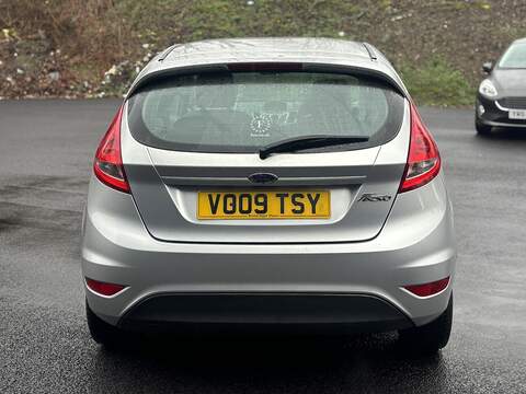 Ford Fiesta 1.25 Style Hatchback 5dr Petrol Manual (128 g/km, 59 bhp) - U2263