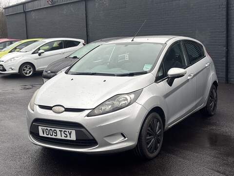 Ford Fiesta 1.25 Style Hatchback 5dr Petrol Manual (128 g/km, 59 bhp) - U2263