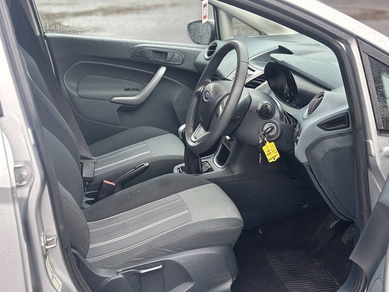 Ford Fiesta 1.25 Style Hatchback 5dr Petrol Manual (128 g/km, 59 bhp) - U2263