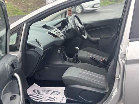 Ford Fiesta 1.25 Style Hatchback 5dr Petrol Manual (128 g/km, 59 bhp) - U2263