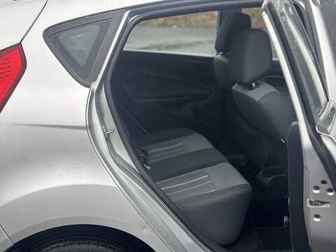 Ford Fiesta 1.25 Style Hatchback 5dr Petrol Manual (128 g/km, 59 bhp) - U2263