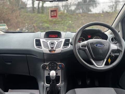 Ford Fiesta 1.25 Style Hatchback 5dr Petrol Manual (128 g/km, 59 bhp) - U2263