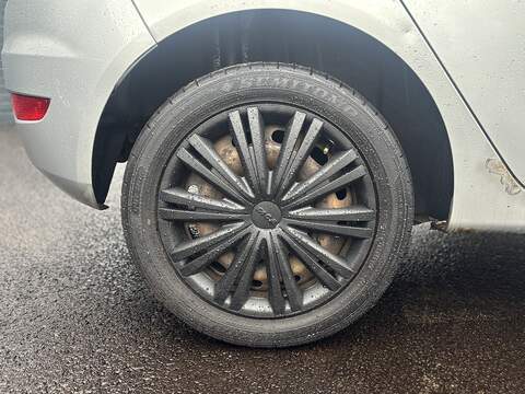 Ford Fiesta 1.25 Style Hatchback 5dr Petrol Manual (128 g/km, 59 bhp) - U2263