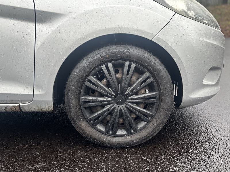 Ford Fiesta 1.25 Style Hatchback 5dr Petrol Manual (128 g/km, 59 bhp) - U2263