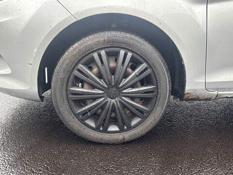 Ford Fiesta 1.25 Style Hatchback 5dr Petrol Manual (128 g/km, 59 bhp) - U2263