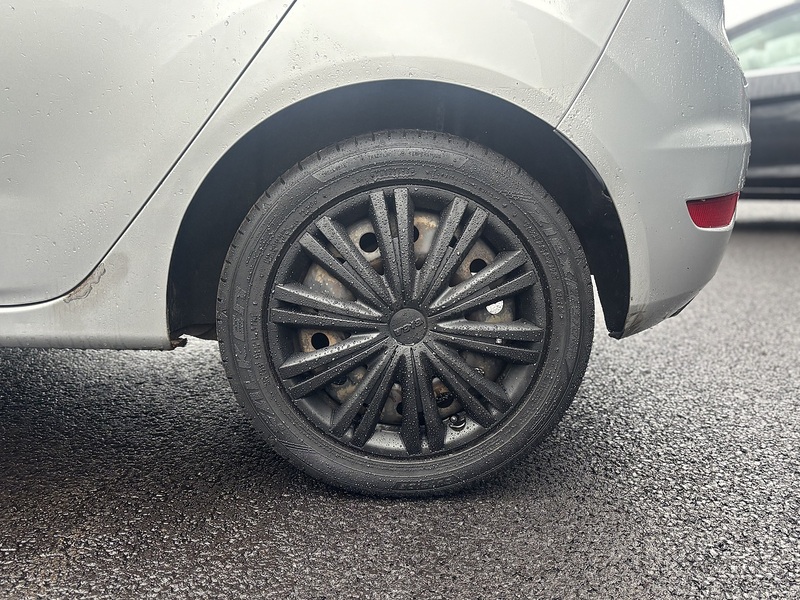 Ford Fiesta 1.25 Style Hatchback 5dr Petrol Manual (128 g/km, 59 bhp) - U2263