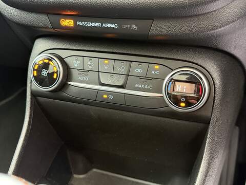 Ford Fiesta 1.0T EcoBoost Titanium B&O Play Series Hatchback 5dr Petrol Auto Euro 6 (s/s) (100 ps) - U2269