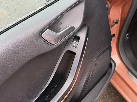 Ford Fiesta 1.0T EcoBoost Titanium B&O Play Series Hatchback 5dr Petrol Auto Euro 6 (s/s) (100 ps) - U2269