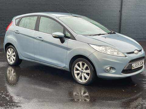 Ford Fiesta 1.25 Zetec Hatchback 5dr Petrol Manual (133 g/km, 81 bhp) - U2271