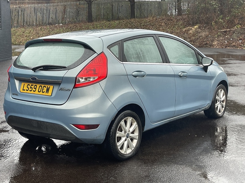Ford Fiesta 1.25 Zetec Hatchback 5dr Petrol Manual (133 g/km, 81 bhp) - U2271