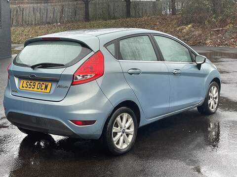 Ford Fiesta 1.25 Zetec Hatchback 5dr Petrol Manual (133 g/km, 81 bhp) - U2271