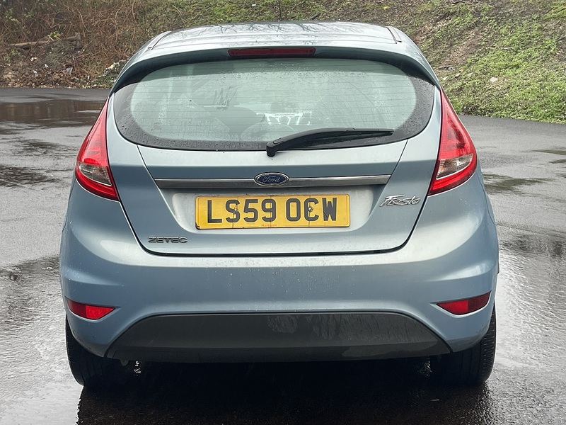 Ford Fiesta 1.25 Zetec Hatchback 5dr Petrol Manual (133 g/km, 81 bhp) - U2271