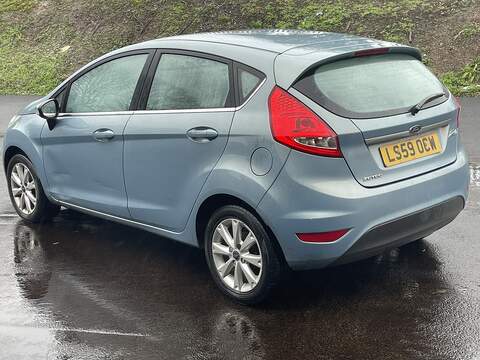 Ford Fiesta 1.25 Zetec Hatchback 5dr Petrol Manual (133 g/km, 81 bhp) - U2271