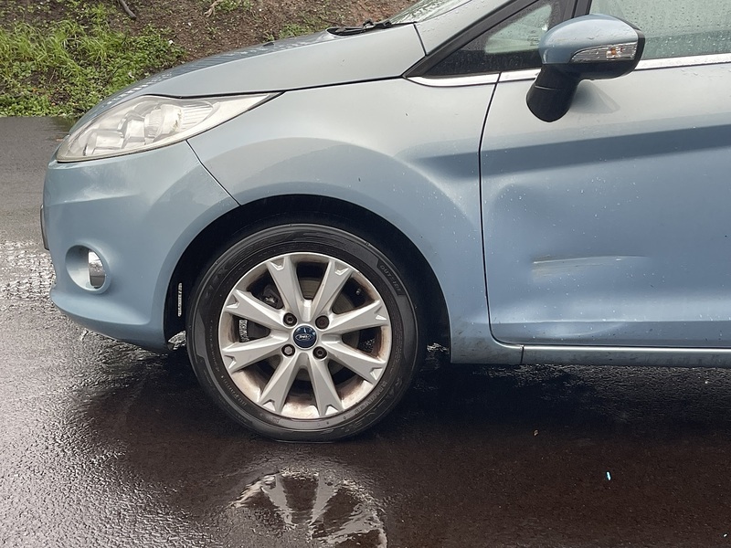 Ford Fiesta 1.25 Zetec Hatchback 5dr Petrol Manual (133 g/km, 81 bhp) - U2271