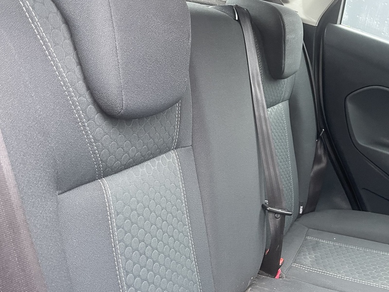 Ford Fiesta 1.25 Zetec Hatchback 5dr Petrol Manual (133 g/km, 81 bhp) - U2271