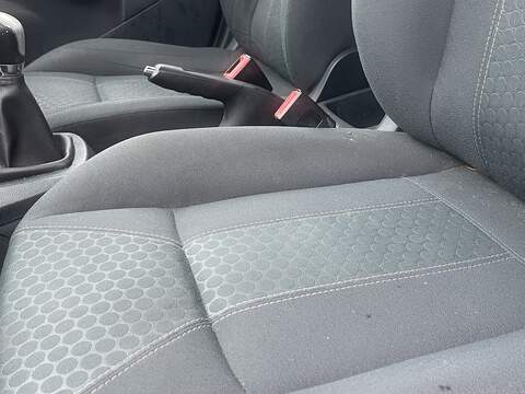 Ford Fiesta 1.25 Zetec Hatchback 5dr Petrol Manual (133 g/km, 81 bhp) - U2271