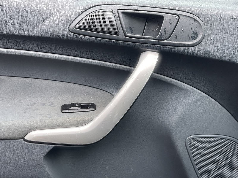 Ford Fiesta 1.25 Zetec Hatchback 5dr Petrol Manual (133 g/km, 81 bhp) - U2271