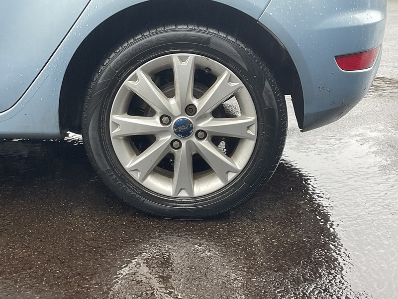 Ford Fiesta 1.25 Zetec Hatchback 5dr Petrol Manual (133 g/km, 81 bhp) - U2271