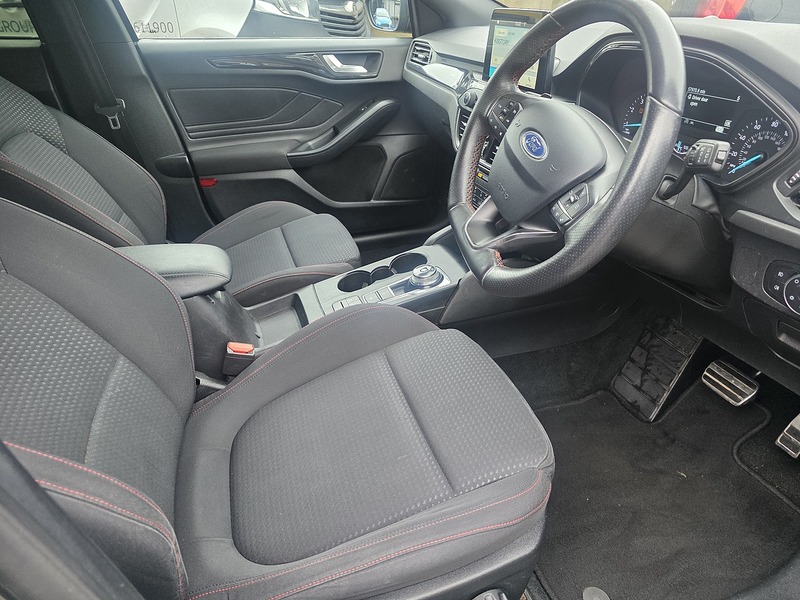 Ford Focus 1.0T EcoBoost ST-Line Hatchback 5dr Petrol Auto Euro 6 (s/s) (125 ps) - U2272