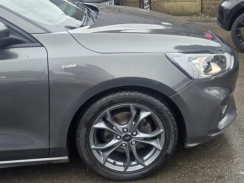 Ford Focus 1.0T EcoBoost ST-Line Hatchback 5dr Petrol Auto Euro 6 (s/s) (125 ps) - U2272