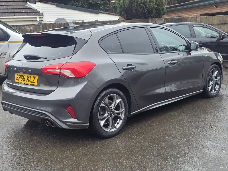 Ford Focus 1.0T EcoBoost ST-Line Hatchback 5dr Petrol Auto Euro 6 (s/s) (125 ps) - U2272
