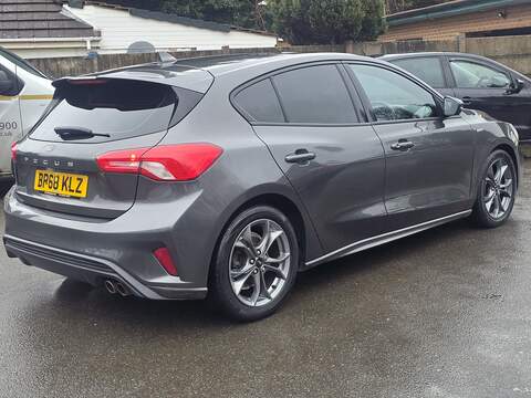 Ford Focus 1.0T EcoBoost ST-Line Hatchback 5dr Petrol Auto Euro 6 (s/s) (125 ps) - U2272