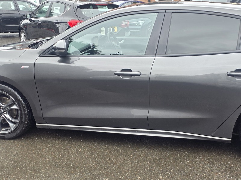 Ford Focus 1.0T EcoBoost ST-Line Hatchback 5dr Petrol Auto Euro 6 (s/s) (125 ps) - U2272
