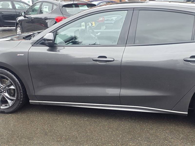 Ford Focus 1.0T EcoBoost ST-Line Hatchback 5dr Petrol Auto Euro 6 (s/s) (125 ps) - U2272