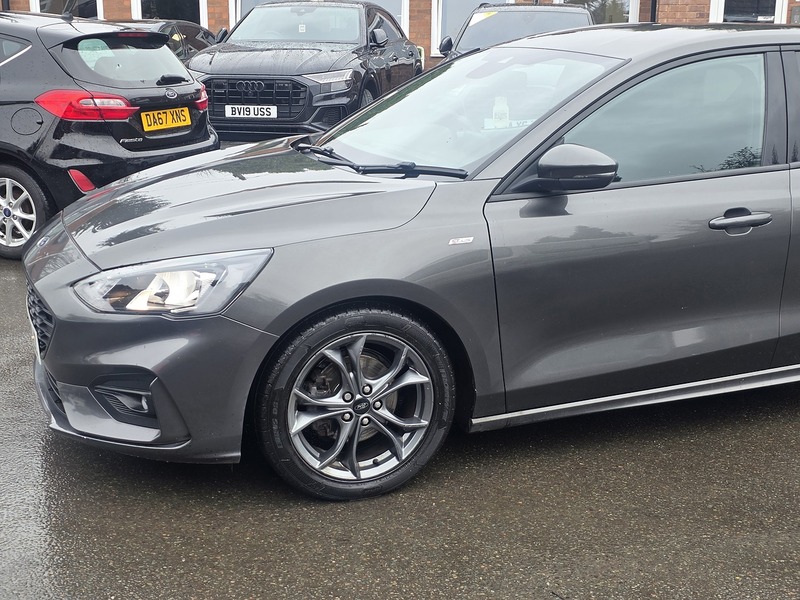 Ford Focus 1.0T EcoBoost ST-Line Hatchback 5dr Petrol Auto Euro 6 (s/s) (125 ps) - U2272