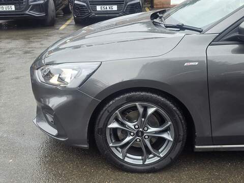 Ford Focus 1.0T EcoBoost ST-Line Hatchback 5dr Petrol Auto Euro 6 (s/s) (125 ps) - U2272