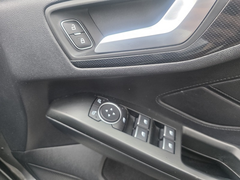 Ford Focus 1.0T EcoBoost ST-Line Hatchback 5dr Petrol Auto Euro 6 (s/s) (125 ps) - U2272