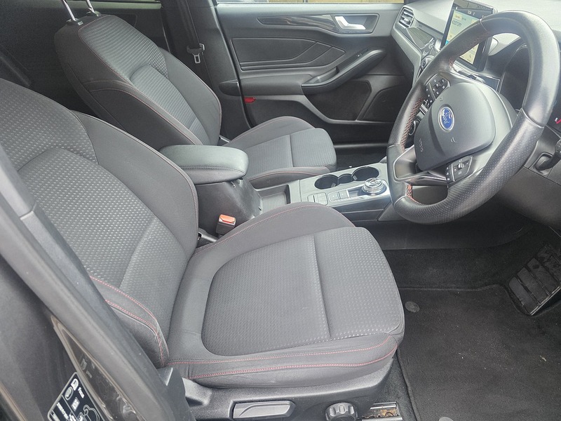 Ford Focus 1.0T EcoBoost ST-Line Hatchback 5dr Petrol Auto Euro 6 (s/s) (125 ps) - U2272