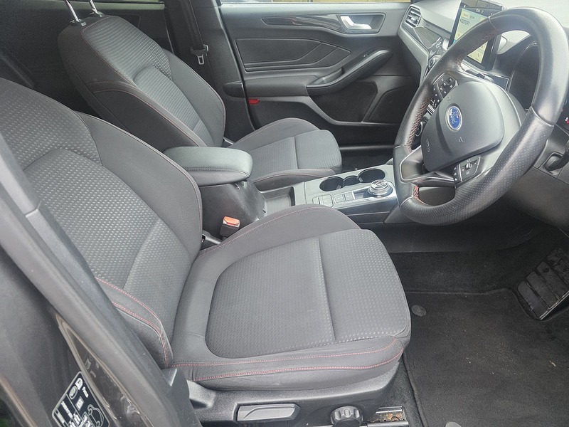 Ford Focus 1.0T EcoBoost ST-Line Hatchback 5dr Petrol Auto Euro 6 (s/s) (125 ps) - U2272
