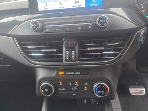 Ford Focus 1.0T EcoBoost ST-Line Hatchback 5dr Petrol Auto Euro 6 (s/s) (125 ps) - U2272