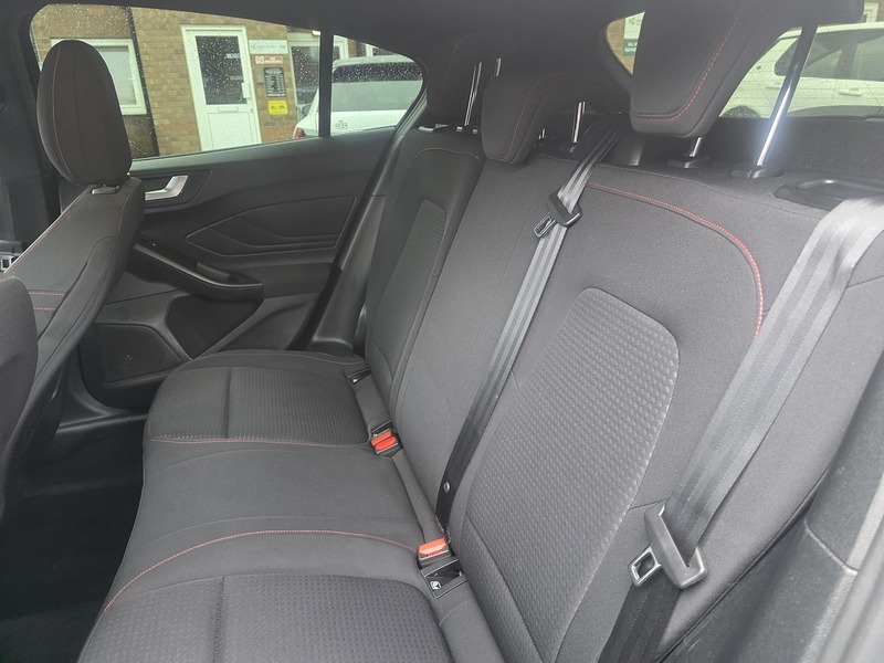 Ford Focus 1.0T EcoBoost ST-Line Hatchback 5dr Petrol Auto Euro 6 (s/s) (125 ps) - U2272