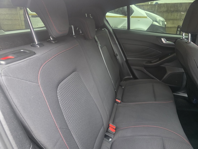 Ford Focus 1.0T EcoBoost ST-Line Hatchback 5dr Petrol Auto Euro 6 (s/s) (125 ps) - U2272