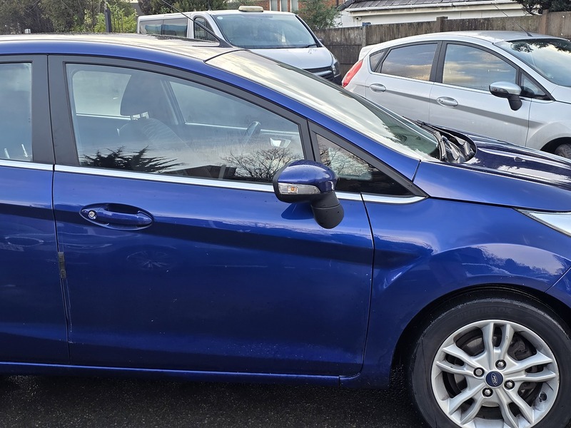 Ford Fiesta 1.0T EcoBoost Zetec Hatchback 5dr Petrol Powershift Euro 6 (100 ps) - U2273