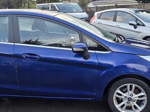 Ford Fiesta 1.0T EcoBoost Zetec Hatchback 5dr Petrol Powershift Euro 6 (100 ps) - U2273