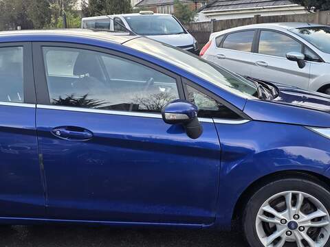 Ford Fiesta 1.0T EcoBoost Zetec Hatchback 5dr Petrol Powershift Euro 6 (100 ps) - U2273